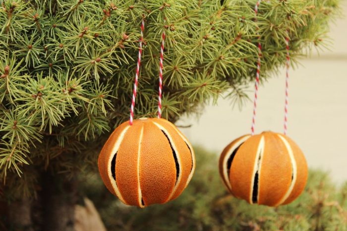 How to make orange xmas decoration